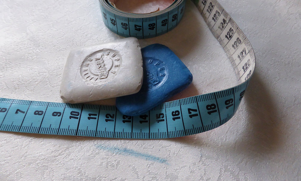 Morsiuspuvut ja tarvikkeet